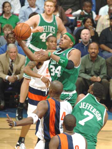 际赛场上展 际赛场上展