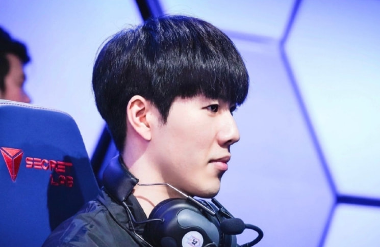 足球带来的 足球带来的